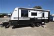 19"6 Paramount Commander XT RD with full ensuite/separate shower & toilet 19"6 Paramount Commander XT RD with full ensuite/separate shower & toilet