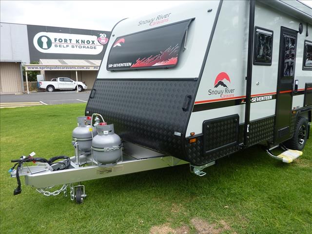 NEW SNOWY RIVER SR17 MODEL 18 FT EXTERNAL BODY WITH FULL ENSUITE NEW SNOWY RIVER SR17 MODEL 18 FT EXTERNAL BODY WITH FULL ENSUITE