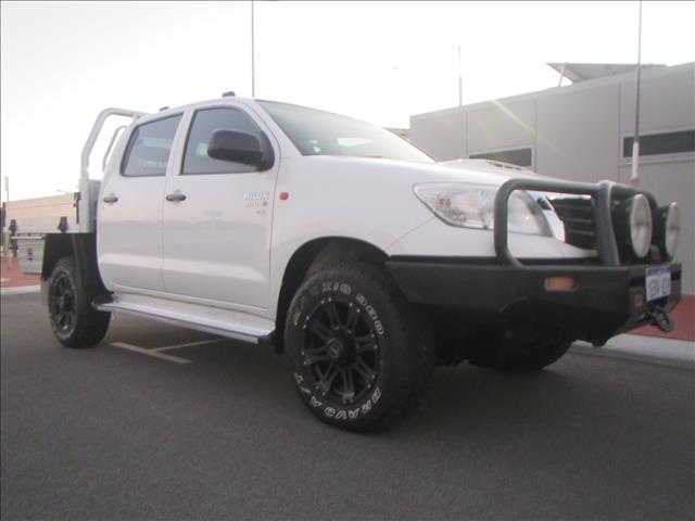 2011 TOYOTA HILUX SR 4X4 KUN26R MY12 DUAL CAB PUP 2011 TOYOTA HILUX SR 4X4 KUN26R MY12 DUAL CAB PUP