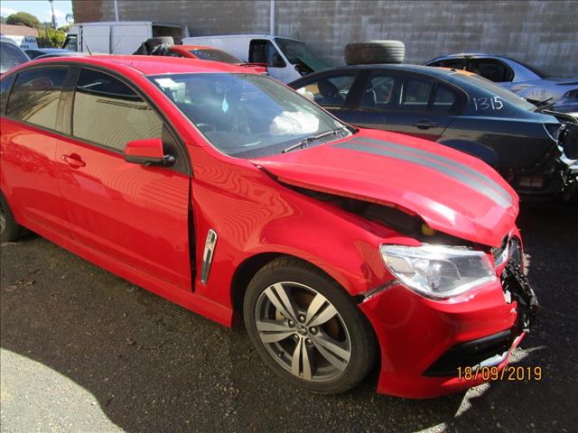 VF Commodore SV6 sedan 2/2014 Red in color ( Dismantling)